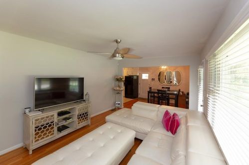 2467 Elmwood Cir, Atlanta GA  30339-8907 exterior