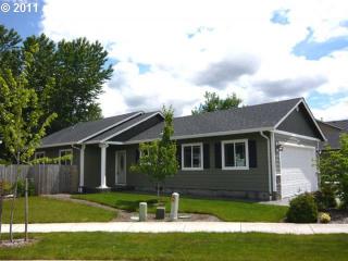 2151 Smithoak St, Eugene, OR 97404-4715