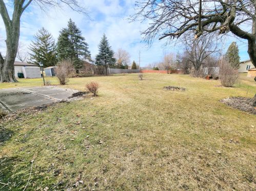 11432 Sunset Ln, Milwaukee WI  53228-2545 exterior