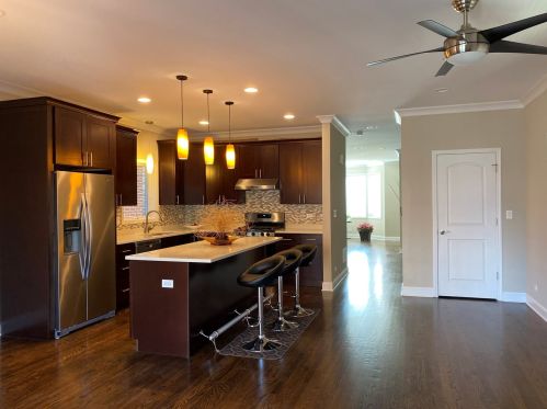 3831 Hermitage Ave, Chicago IL 60640-1127 exterior