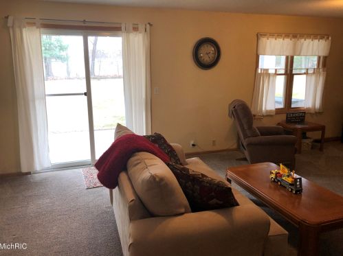 1665 Roberts Rd, Meskegon MI 49445-1549 exterior