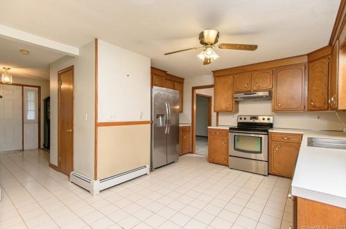 89 Laurel Dr, Killingly CT 06241-2218 exterior