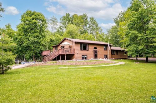 6087 Helm Rd, Duluth MN 55811-9666 exterior