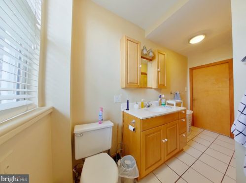 2001 13 St, Philadelphia PA 19148-5503 exterior