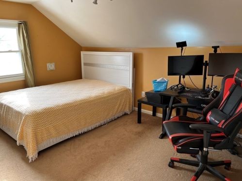 111 Wilber St, Springfield MA 01104-2527 exterior