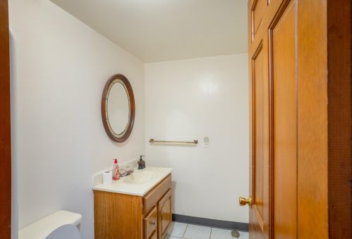 1860 Boston St, Grand Rapids MI 49506-4459 exterior