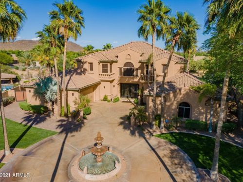 25401 45th Dr, Phoenix AZ  85083-2243 exterior