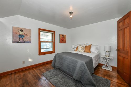 6417 Locust St, Milwaukee WI 53212-2444 exterior