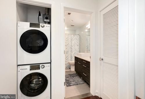 1436 Ogden St, Washington DC  20010-1920 exterior