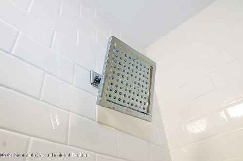 480 Veterans Hwy, Jackson Twp NJ 08527-5122 exterior