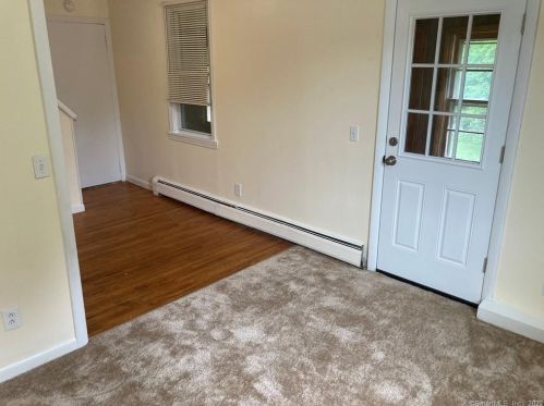 195 Windsorville Rd, Ellington, CT 06029-5820