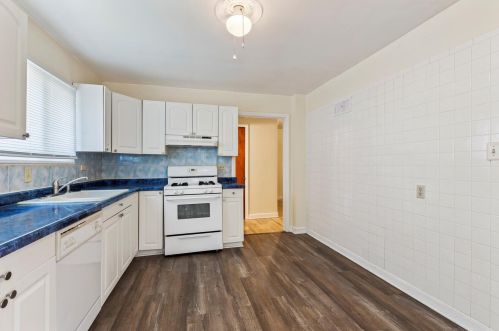 3755 60, Milwaukee WI 53218-2426 exterior