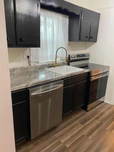 83 Live Oak Ave, Defuniak Springs FL  32435-2360 exterior