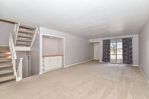 8705 72nd St, Milwaukee, WI 53223-2703