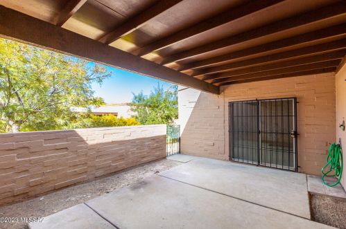 4231 Presidio Rd, Tucson AZ  85712-1044 exterior