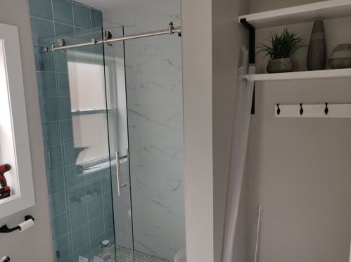 10814 Eberhart Ave, Chicago IL 60637-2403 exterior