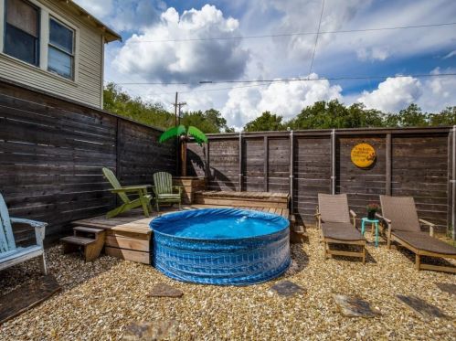 629 Elsbeth St, Dallas TX 75208-4226 exterior