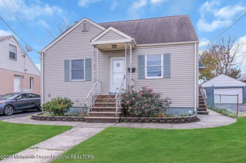 389 Ashley St, Perth Amboy, NJ 08862-2028