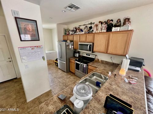 2531 Chipman Rd, Phoenix, AZ 85040-2632