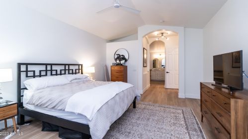 14015 33rd St, Phoenix AZ  85044-8715 exterior