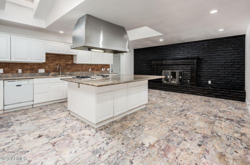 3315 Christy Dr, Phoenix AZ  85029-4230 exterior