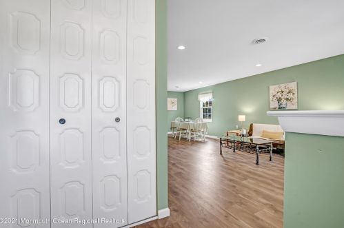 8 Leighton Ln, Lakehurst NJ  08759-6711 exterior