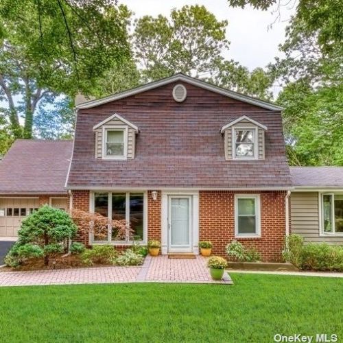 6 Woods End Rd, Huntington Station, NY 11746-6147