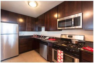 4100 Marine Dr, Chicago IL  60613-2358 exterior