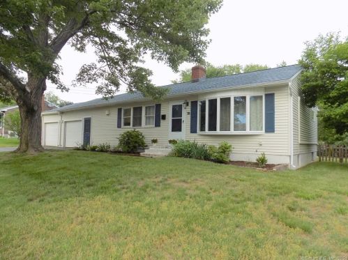 76 Sherman Rd, Enfield, CT 06082-4152