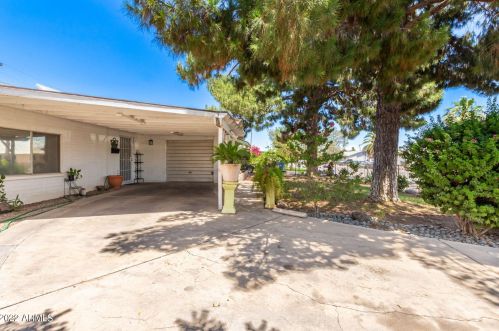 6182 Earll Dr, Phoenix AZ 85033-5841 exterior