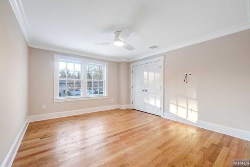 81 Trommel Dr, Mahwah NJ 07430-1533 exterior