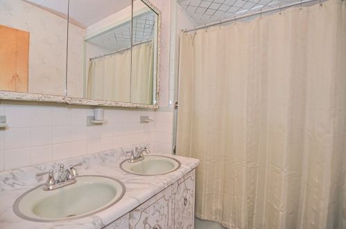 11 Falkland St, Boston MA exterior