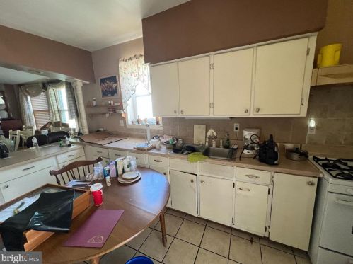 50 28th St, Camden NJ 08105-1256 exterior