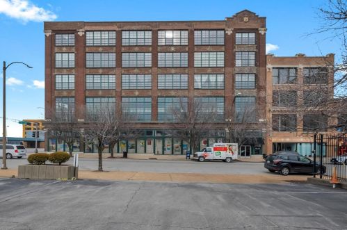 2323 Locust Ave, Saint Louis MO 63103-2119 exterior