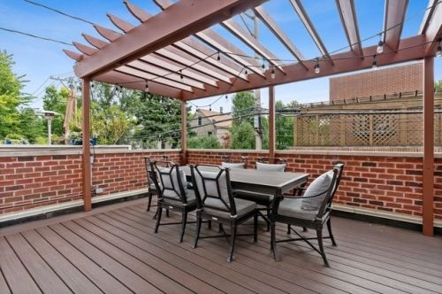 1309 Nelson St, Chicago IL 60657-3042 exterior