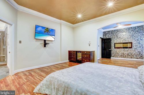 3300 Holland Clf Rd, Huntingtown MD 20639-9722 exterior