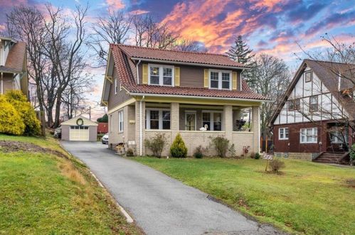 556 Perry Hwy, Pittsburgh PA 15229-2723 exterior