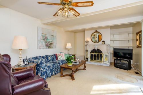 1486 Royal Spg Dr, Saint Louis MO 63122-7121 exterior