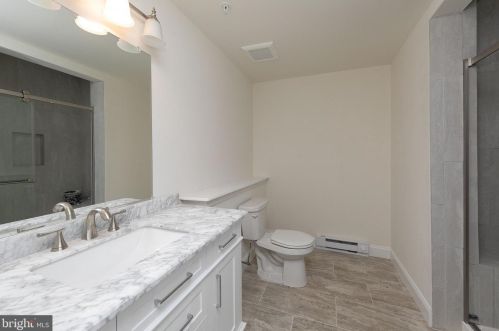 479 Pheasant Dr, Huntingdon Valley PA  19006-3047 exterior