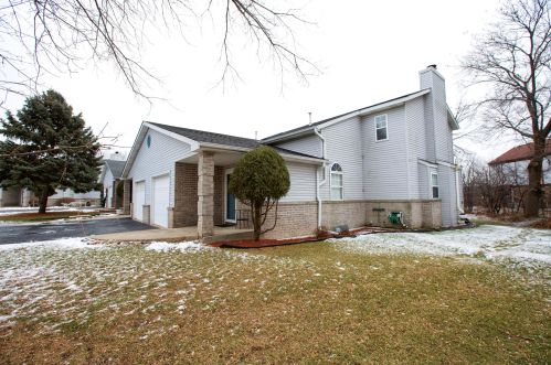 3847 College Ave, Milwaukee, WI 53221-4511