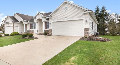 1203 Linwood Dr, Grand Rapids, MI 49534-7739