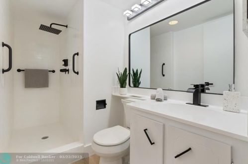 9233 8th St, Boca Raton FL 33428-6805 exterior