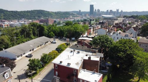 1614 Lowrie St, Pittsburgh PA  15212-4332 exterior