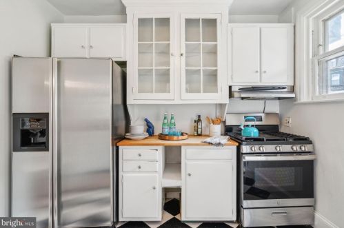 4742 Larchwood Ave, Philadelphia PA 19143-1957 exterior