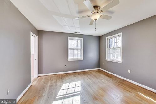 1101 Morningside Ln, Alexandria VA 22308-1042 exterior