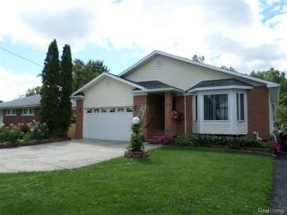 862 Vanderpool Dr, Troy, MI 48083-5154