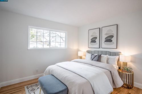 915 Dartmouth Way, Concord CA  94518-3819 exterior