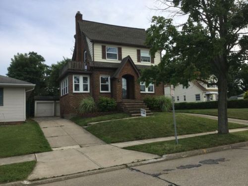 4501 Lincoln Ave, Cleveland, OH 44134-1817