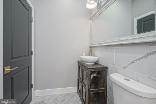 5431 Addison St, Philadelphia PA 19143-1424 exterior