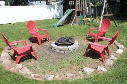 14 Baldwin Ave, Meriden CT 06450-3408 exterior